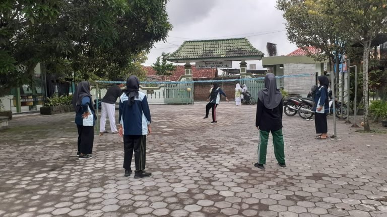 ekstra takrow