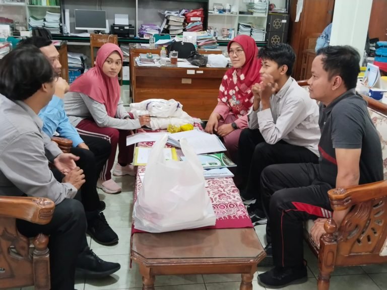 rapat prodistik2