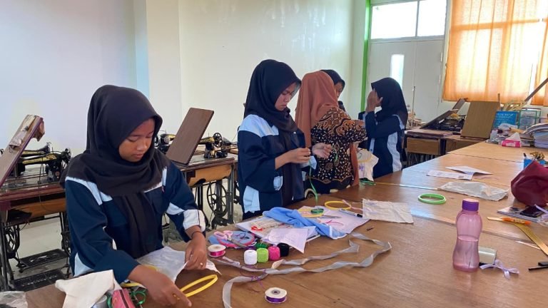 WhatsApp Image 2025-10-31 at 17.22