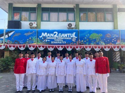 uapacarahutri80-4